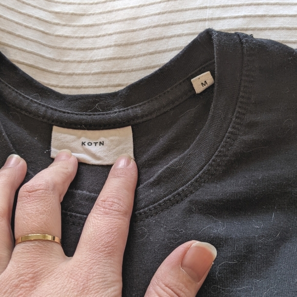 Kotn black Essential Longsleeve - Picture 3 of 7